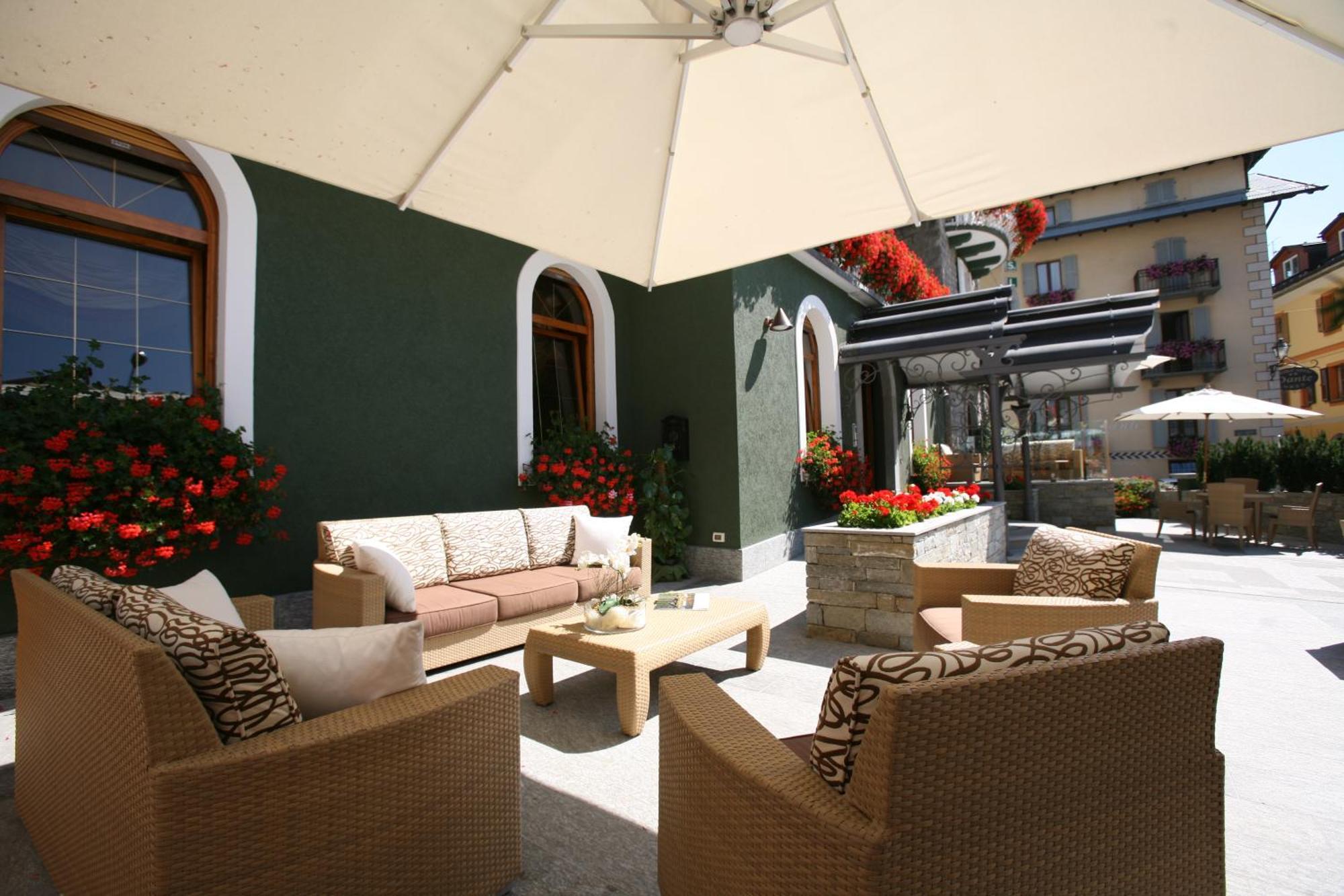 Hotel San Lorenzo Bormio Bagian luar foto