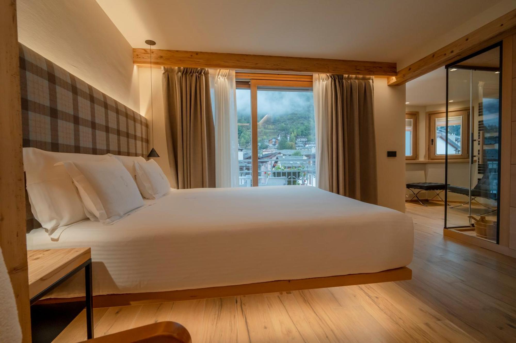 Hotel San Lorenzo Bormio Bagian luar foto